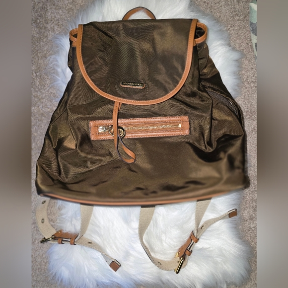 Michael Kors Brown Backpack with Leather Accents and Durable Design - Picture 1 of 7
